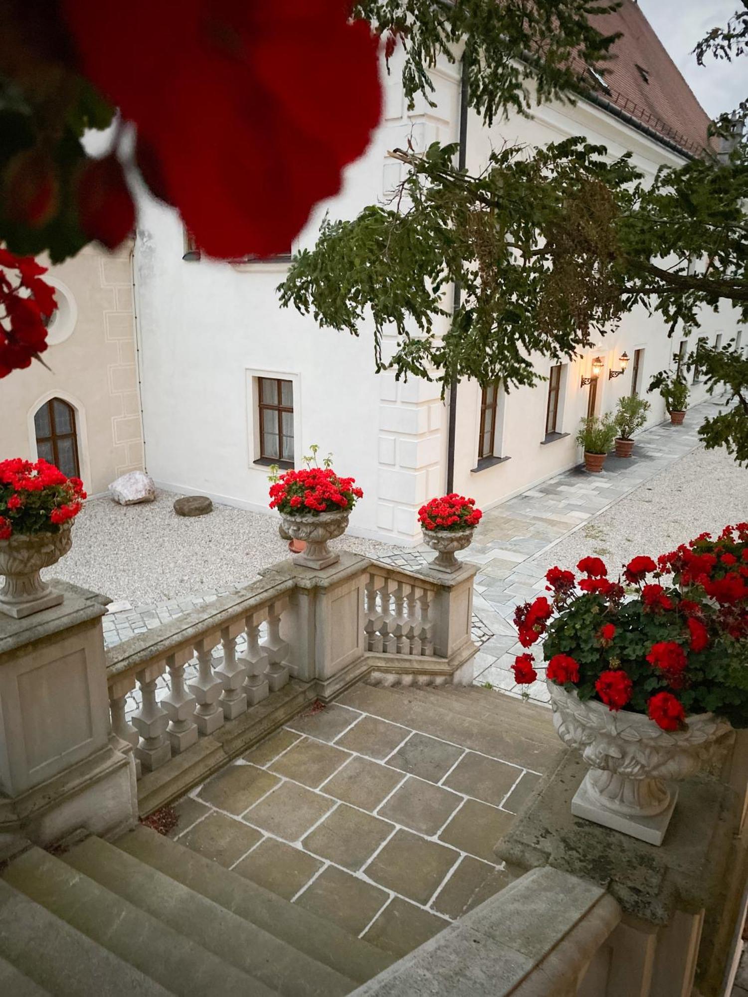Schloss Thalheim Sankt Poelten Ngoại thất bức ảnh