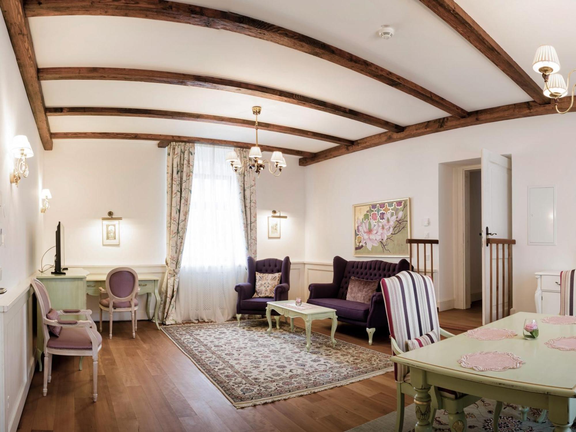 Schloss Thalheim Sankt Poelten Phòng bức ảnh